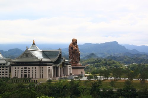 天恩彌勒佛院 (大自然文化世界)