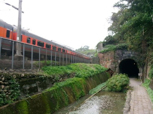 苗栗 貓狸山功維敍鐵路步道 (2013.01.23)