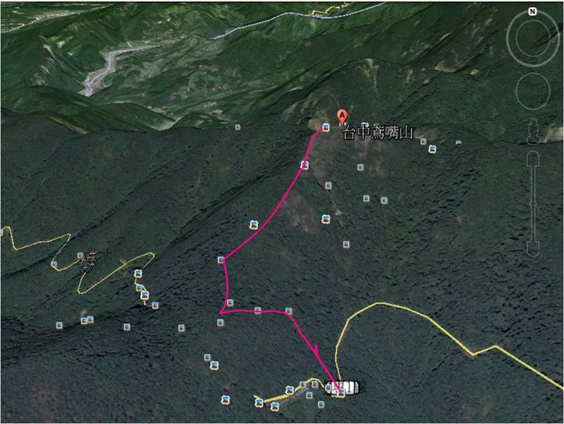 東勢   驚險陡峭的鳶嘴山 (2015.06.26)